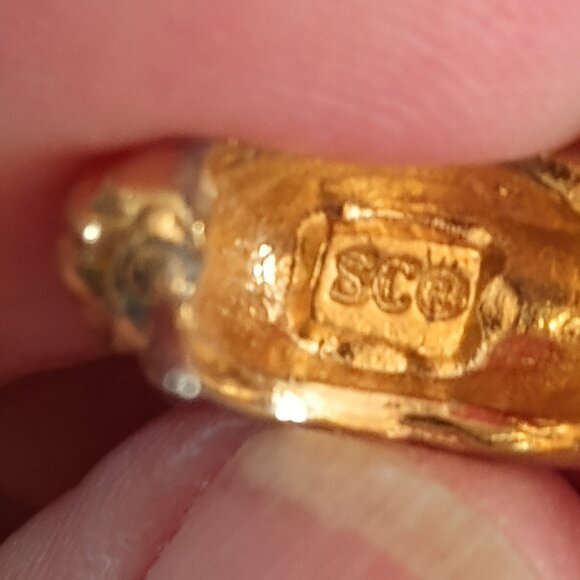 Sarah Coventry Gold Ribbed Earrings Small Vintage Stud/Post - Picture 9 of 9